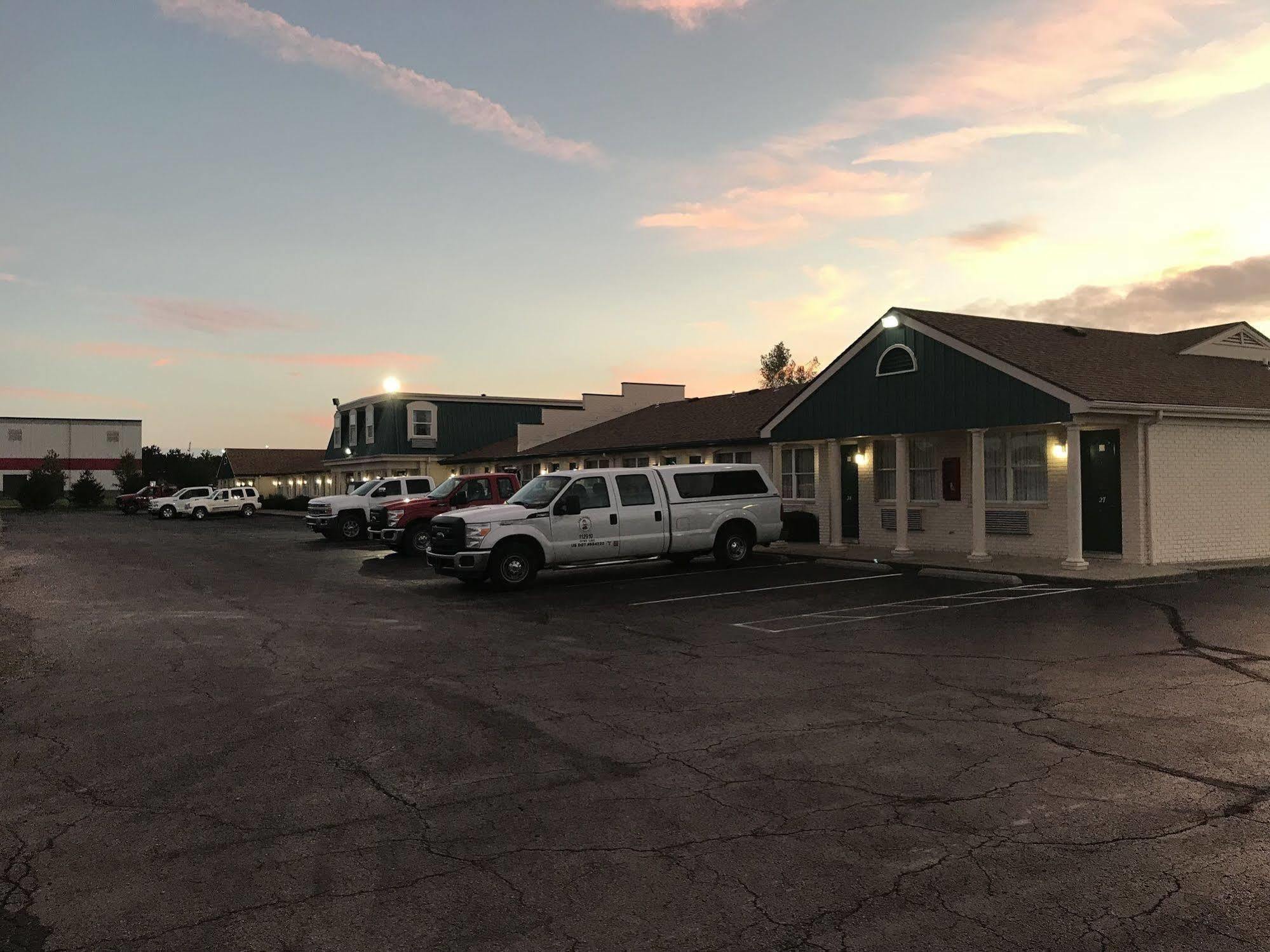 戴尔维尔经济汽车旅馆 Daleville 外观 照片